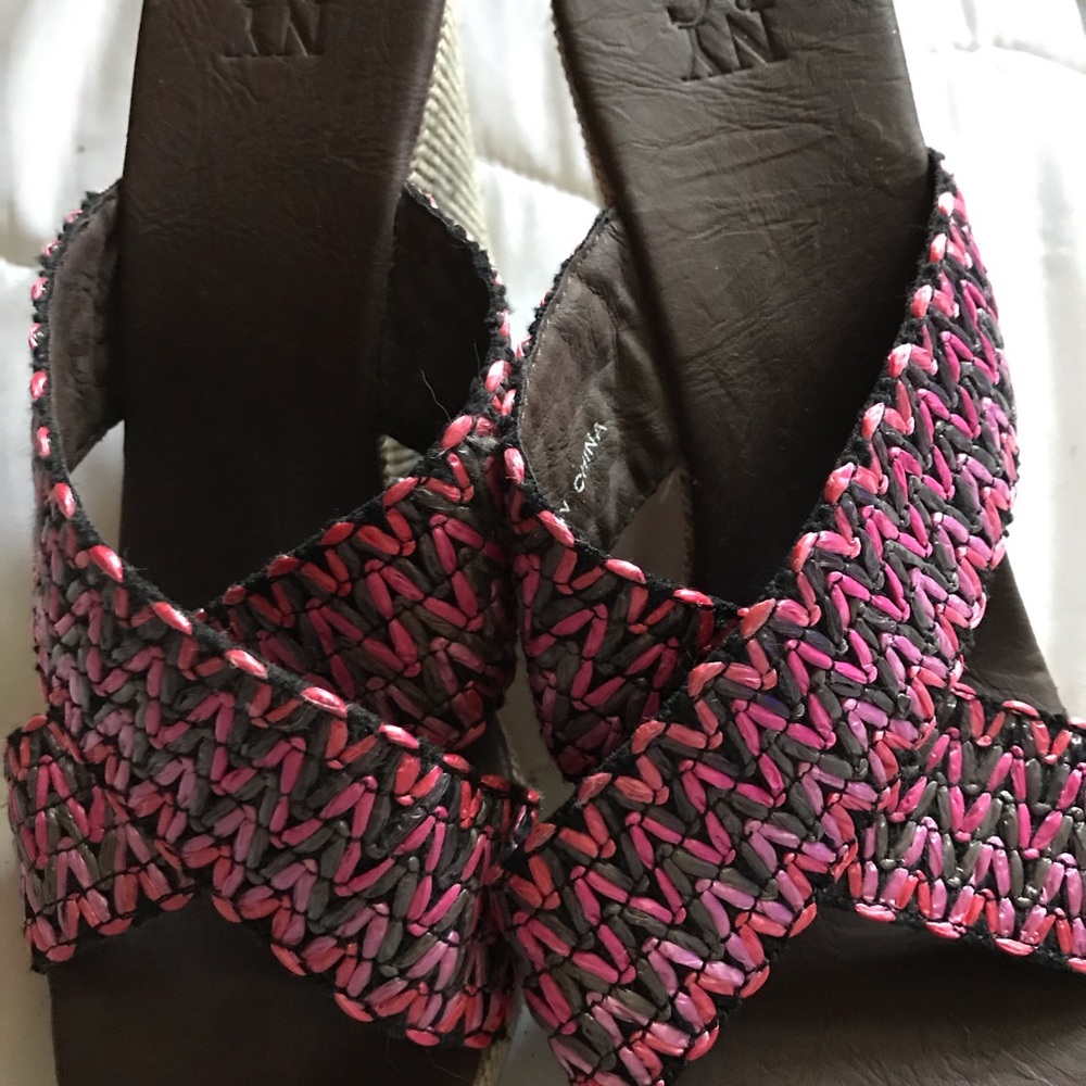 Sandals NY and co NWOT